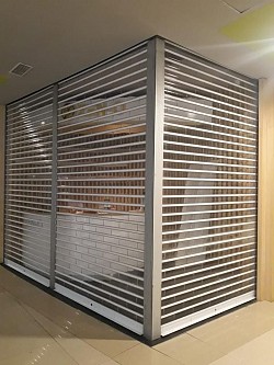 Rolling door Polycarbonate